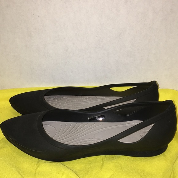 crocs rio flat